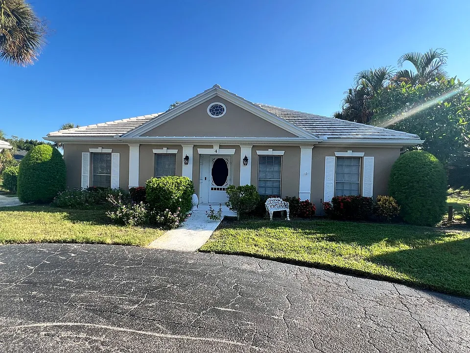 4 Antigua Cir #6