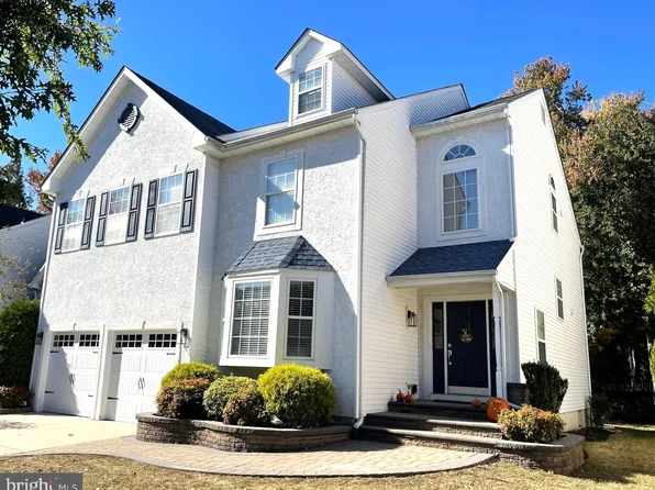 50 Watson Dr, Mount Laurel, NJ 08054