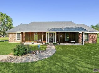 1217 Holly Dr, Slaughter, LA 70777