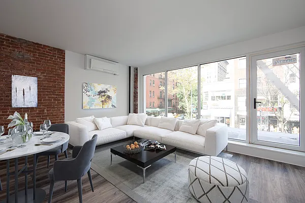 Rented by R New York | media 1