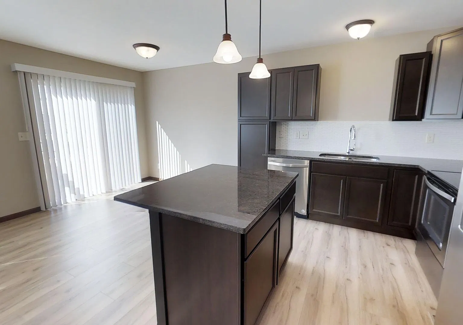 707 Deer Haven — Photo 3