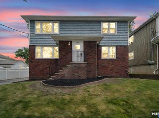 511 New York Ave, Lyndhurst, NJ 07071