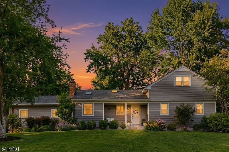 1st image of 81 Atlas Rd