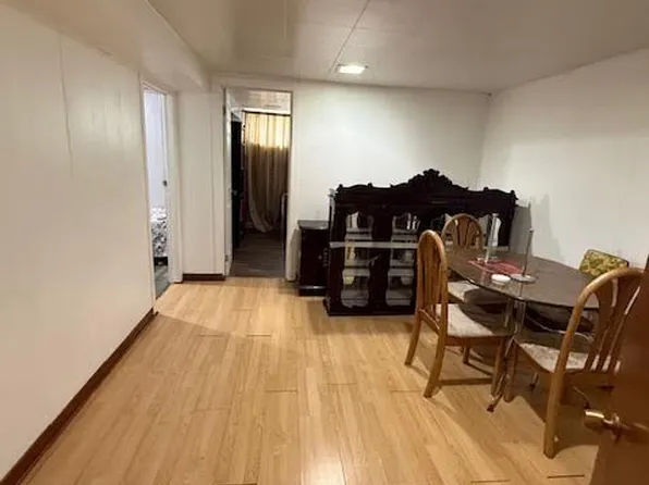 87 Lexington Ave, Toronto, ON M9V 2G9