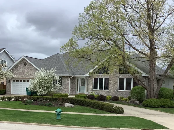 139 Doolin St, Lemont, IL 60439