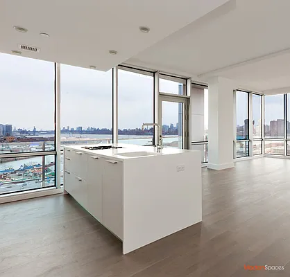 Sold by Modern Spaces | media 18