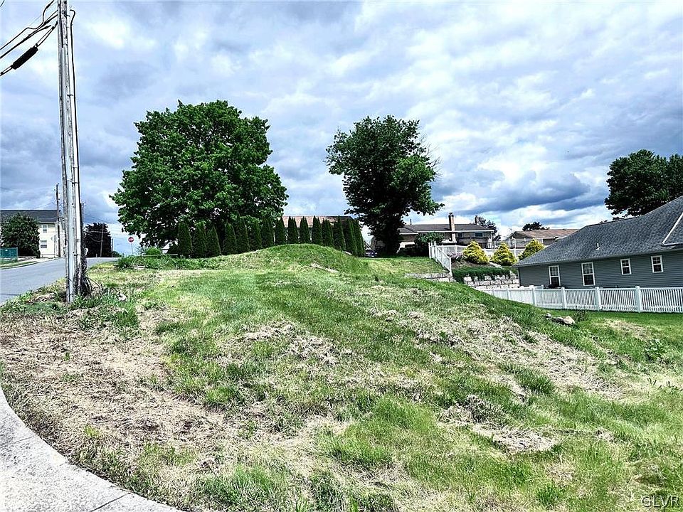 2nd image of 3111 S 7th Ave
