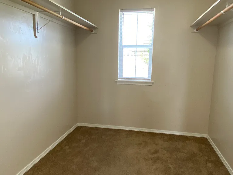 221 Canyon Crest Dr W — Photo 11