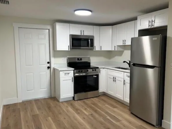 4930 72nd St N #1, Saint Petersburg, FL 33709