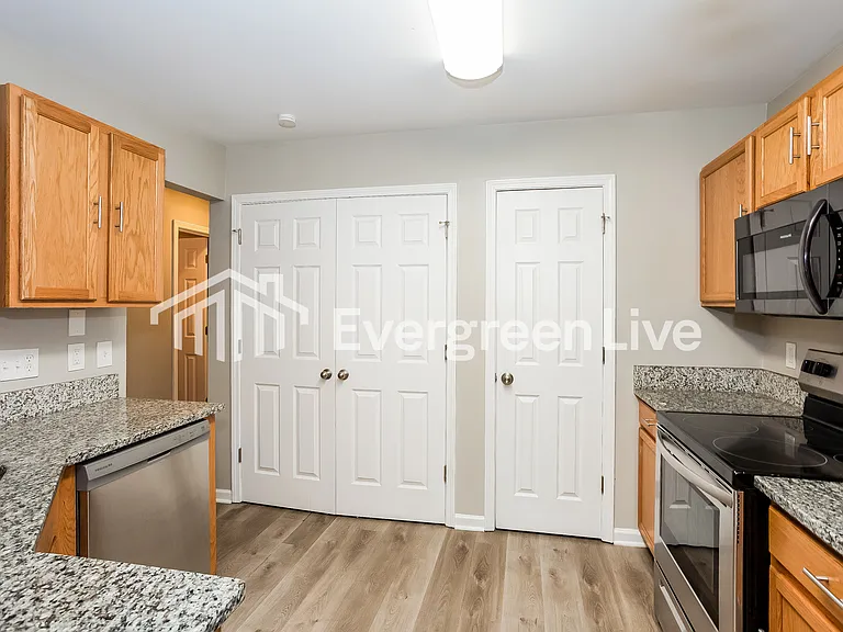 2512 Reid Oaks Dr — Photo 4