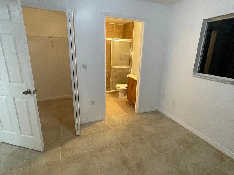 3023 35th St SW — Photo 17