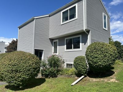 35 Autumn Ln #35, Amherst, MA, 01002