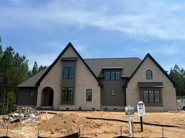 7685 Manderley Dr, Oak Ridge, NC 27310
