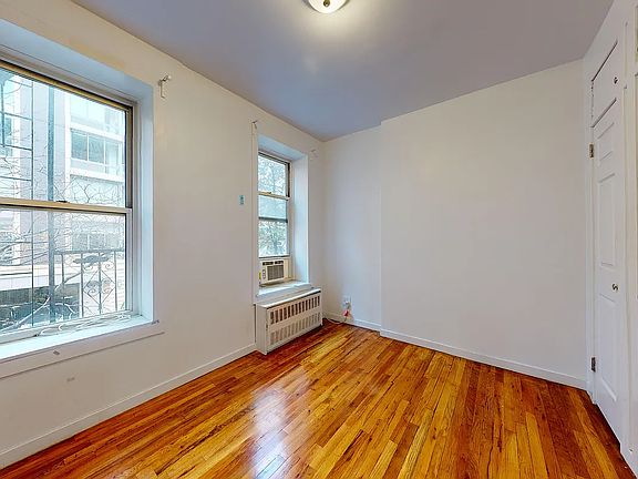 5th image of 249 W 26th St #4C