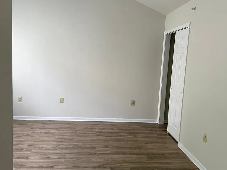 42 Madison Way — Photo 20