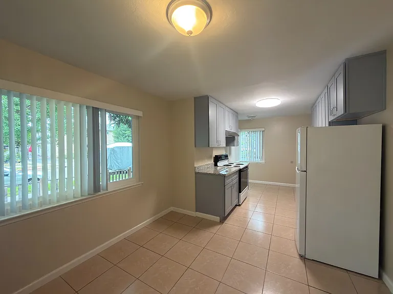 3530 Alden Way #1 — Photo 3