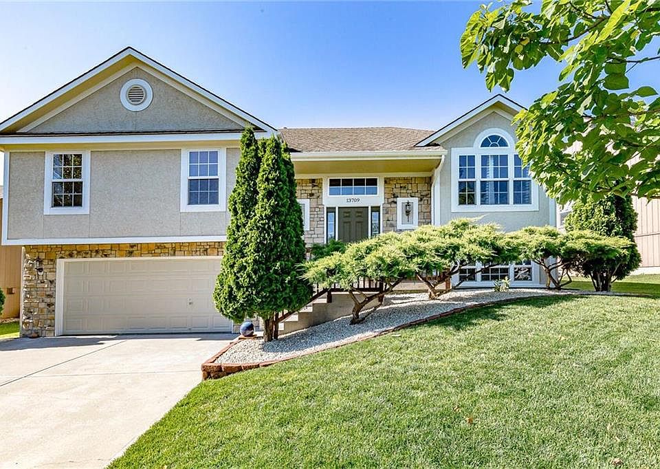 1st image of 13709 Jana Lei Ave