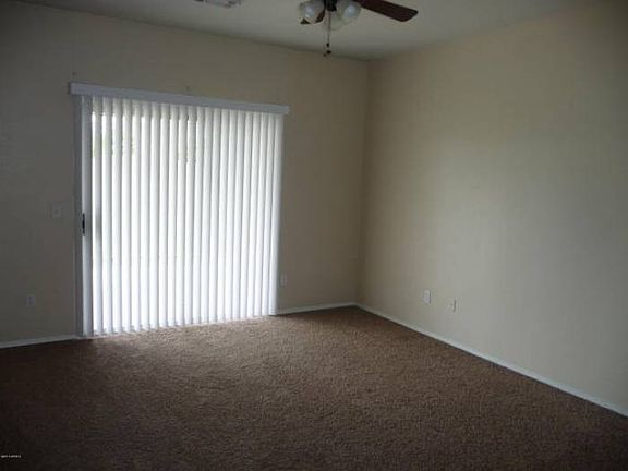 Master w/ private entranc