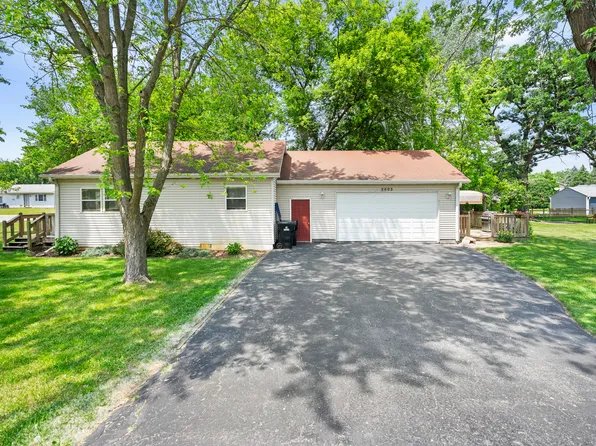 2602 Michael St, Wonder Lake, IL 60097