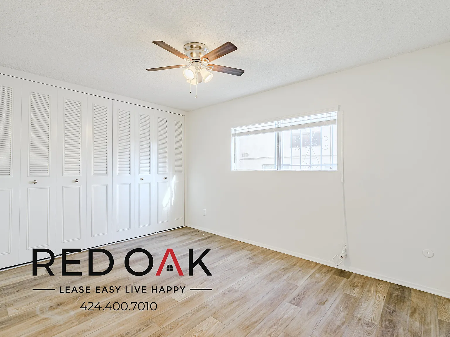 Spacious One Bedroom with Natural Light, On-Site Laundry, and Available Parking ~ In East Hollywood! — Photo 3