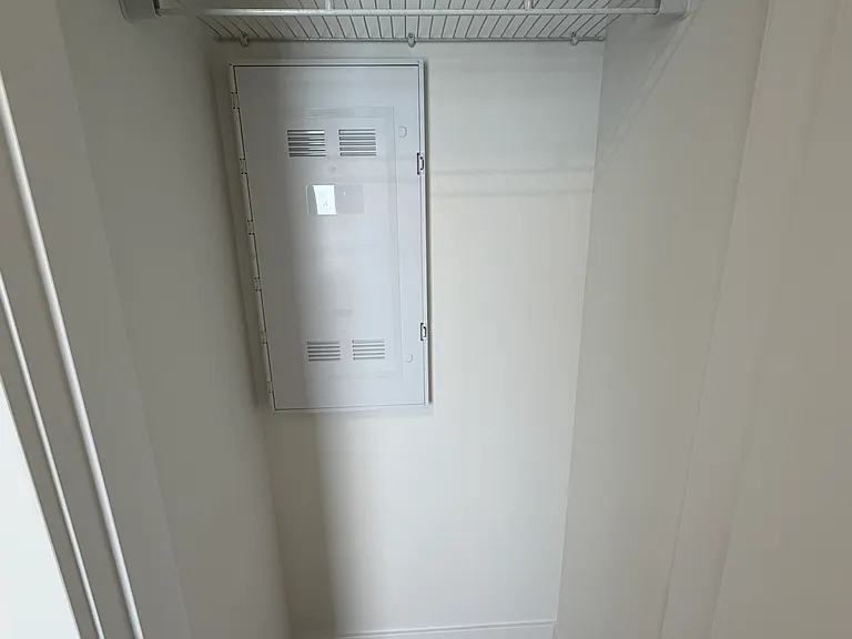 100 Grange Dr — Photo 18