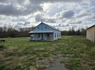 127 East Rd, Bradford, ME 04410