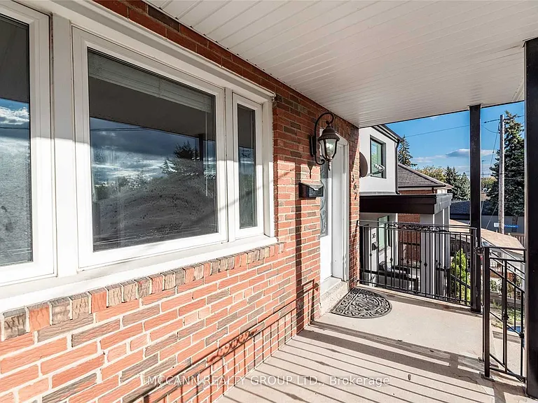 367 Harvie Ave #MAIN2 — Photo 4