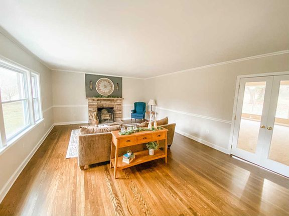 2nd image of 5601 Green Valley Dr