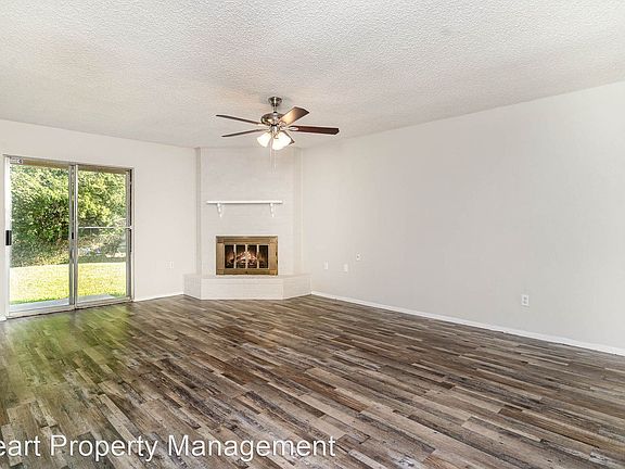 2nd image of 700 Admiralty Way