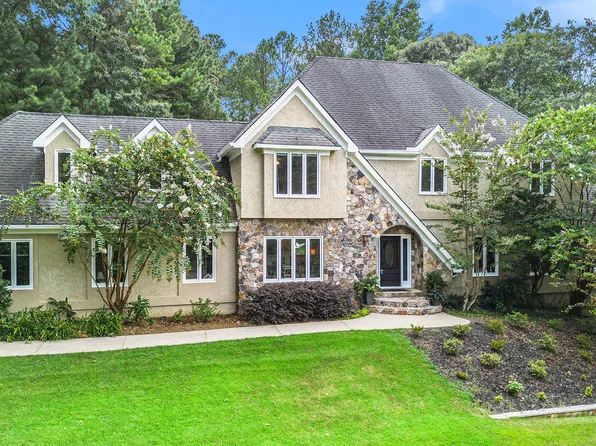 324 Chimney Sweep Cir, Peachtree City, GA 30269