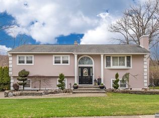 69 Webster Dr, Wayne, NJ 07470