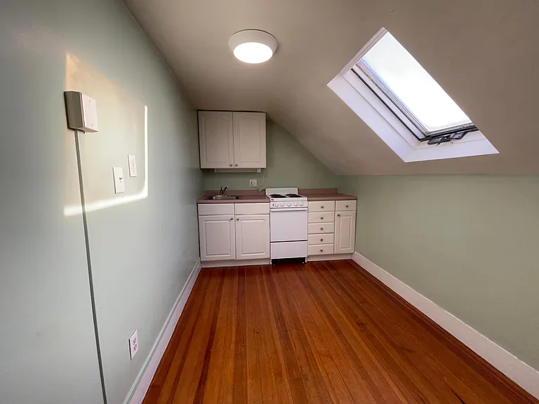 538 Main St #B — Photo 3