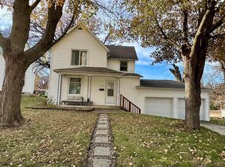 716 N 7th St, Forest City, IA 50436