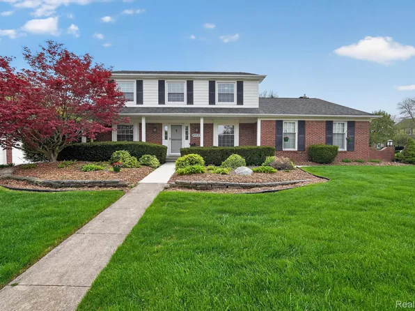 49333 Harvest Dr, Plymouth, MI 48170