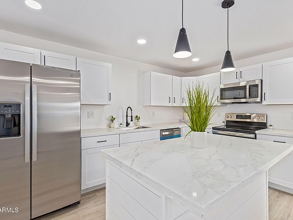 2nd image of 8011 W MARIPOSA Drive