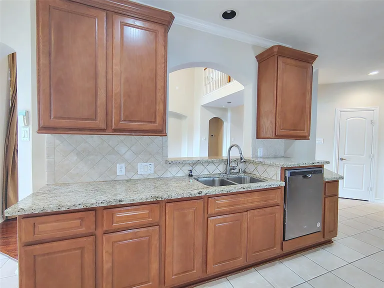 5606 Grandwood Ln — Photo 13