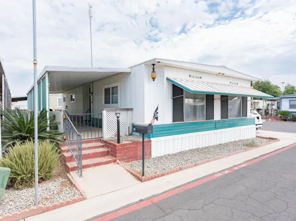 560 W Pleasant Avenue #43, Tulare, CA 93274