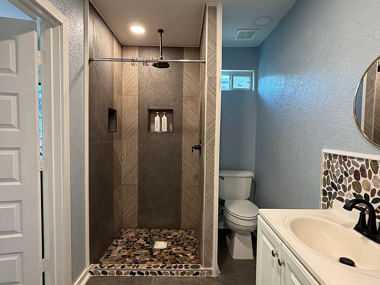2505 Blue Meadow Dr — Photo 7