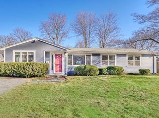 60 Willard Cir, Westwood, MA 02090