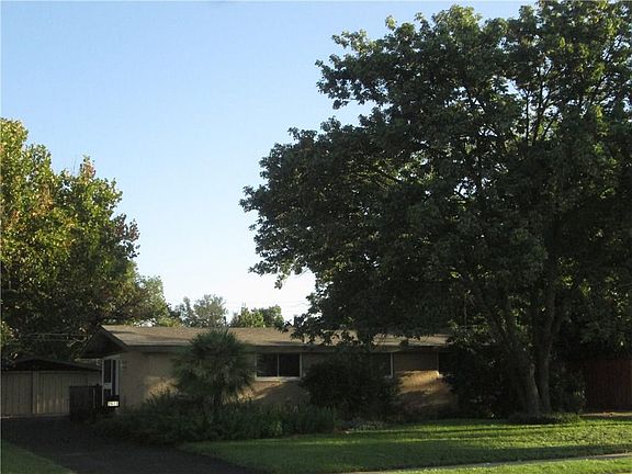 2nd image of 2623 Millmar Dr
