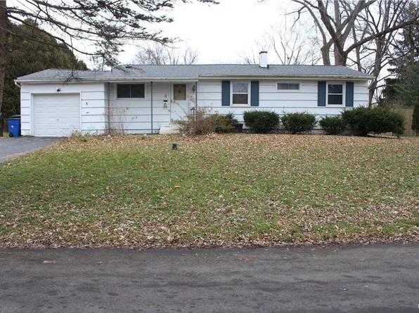 6 Gooseberry Ln, Liverpool, NY 13090