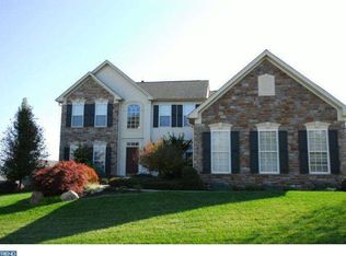 9 Brook Hollow Dr, Sinking Spring, PA 19608