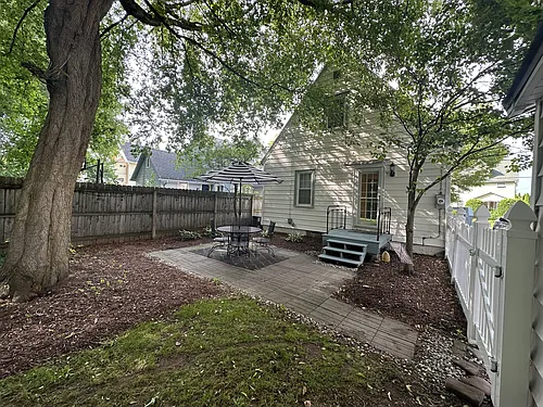 285 Merchants Rd Photo 1