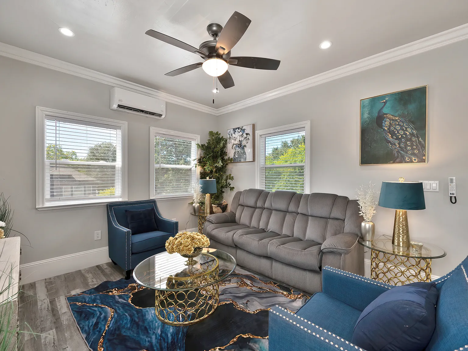 2 bed, 1000 sqft, $3,750 — Photo 2