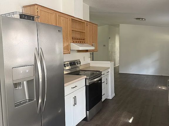 4th image of 24049 Williams Rd