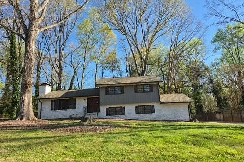 6119 Cowan Mill Rd photo 1