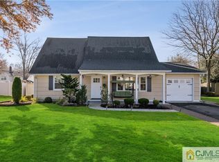 804 Waksman Pl, North Brunswick, NJ 08902