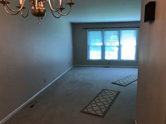 5th image of 3934 Minnich Ave