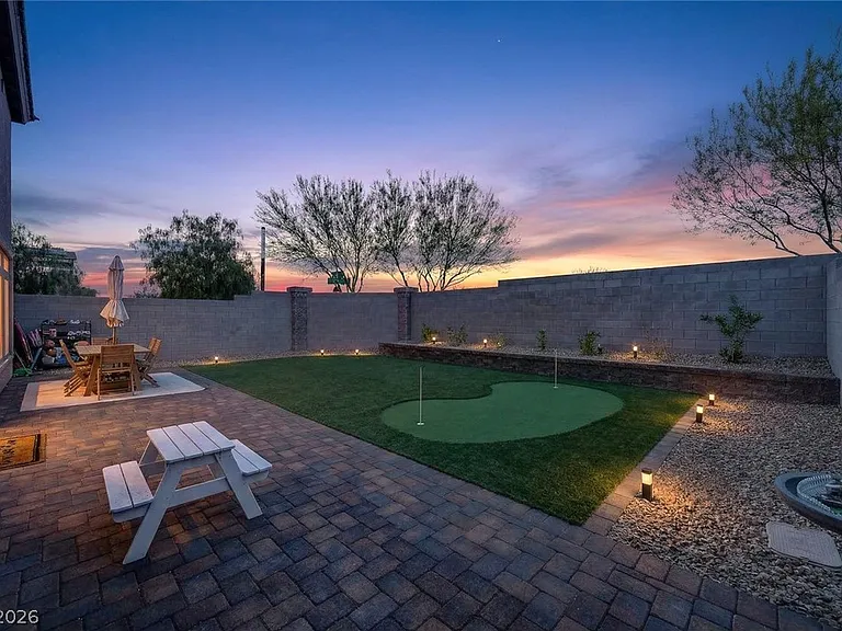 10446 Emerald Rye St — Photo 32