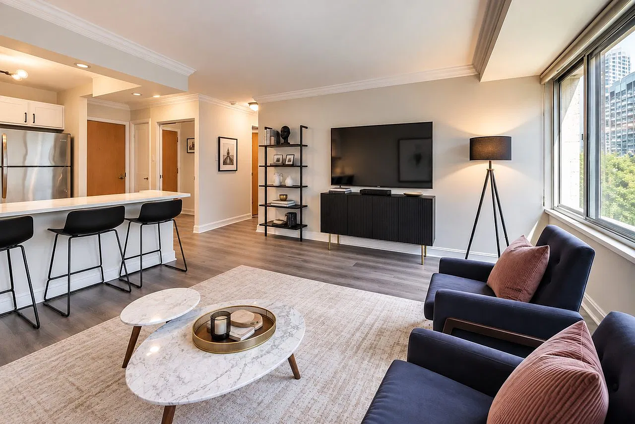 1 bed, 735 sqft, $2,800 — Photo 3